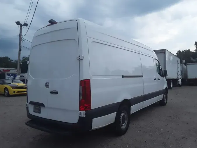 2021 MERCEDES-BENZ F2CA74 SPRINTER