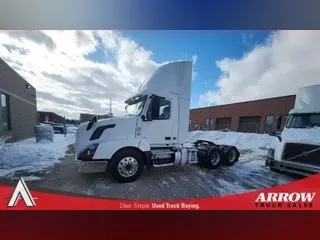 2018 VOLVO VNL300