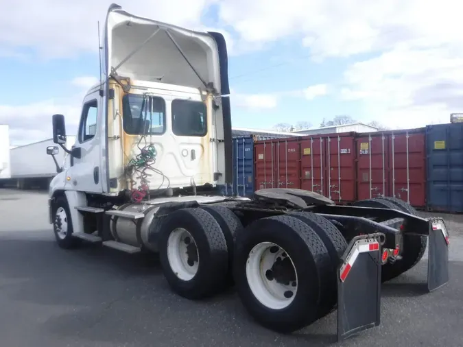 2018 FREIGHTLINER/MERCEDES CASCADIA 125