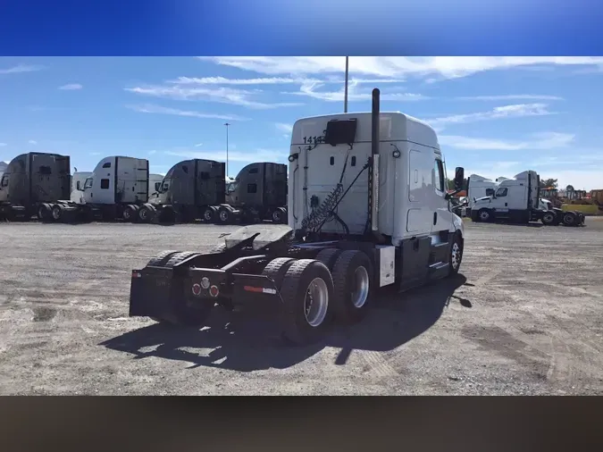 2022 Freightliner Cascadia 126cdccc810d98a94008f71c73b1c7a09e9