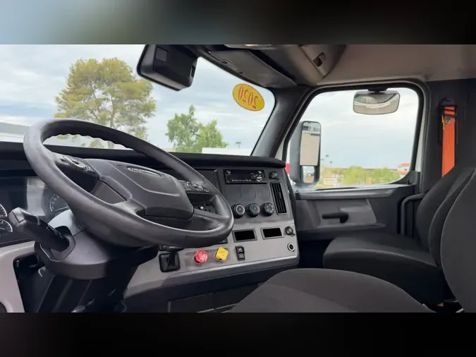 2020 FREIGHTLINER/MERCEDES NEW CASCADIA 116