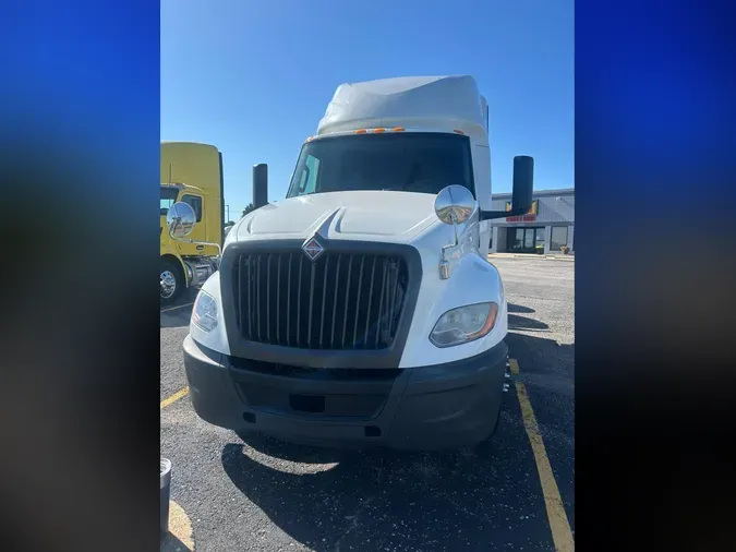 2018 International LT625
