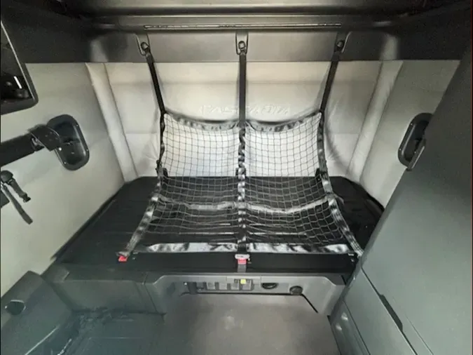 2022 FREIGHTLINER CASCADIA 126