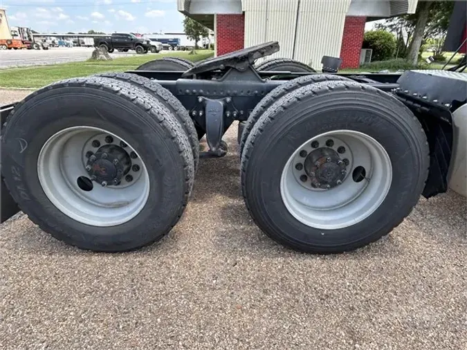 2021 FREIGHTLINER CASCADIA 116