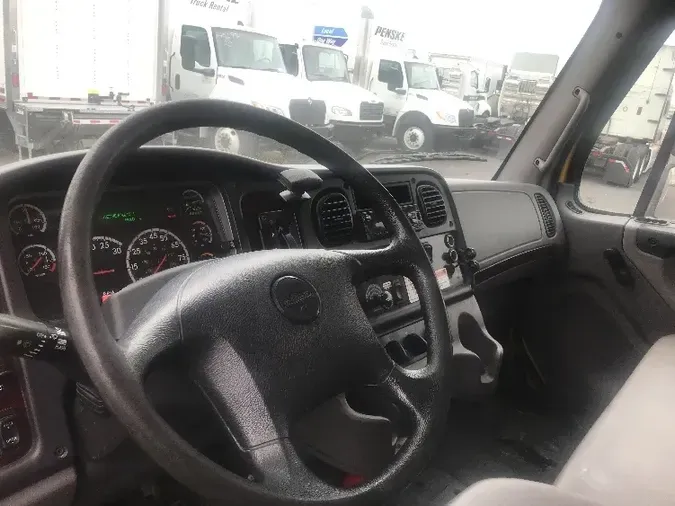 2018 Freightliner M2