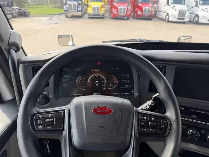 2024 Peterbilt 579