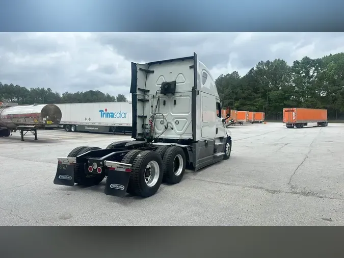 2021 Freightliner Cascadia