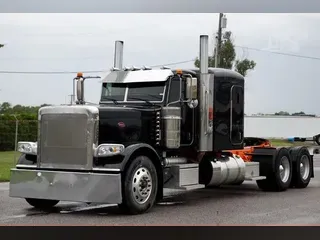 2022 PETERBILT 389