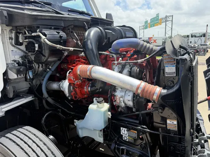 2022 Peterbilt 579cde168ff47c779080a1ae76985cf6cbb