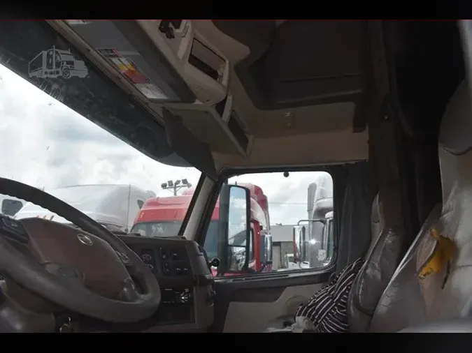 2018 VOLVO VNL64T780