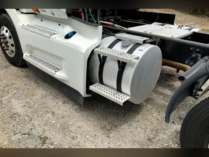 2021 INT RH613 6x4