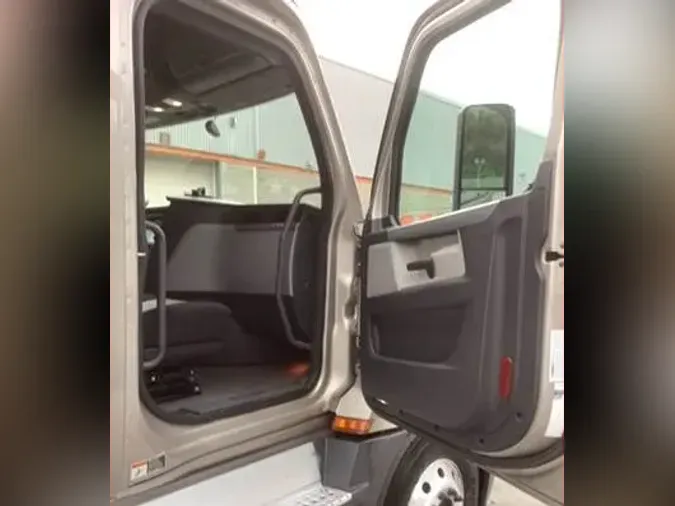 2019 Freightliner Cascadia
