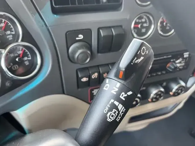 2021 Peterbilt 579