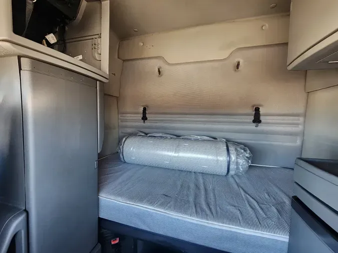 2020 VOLVO VNR64T640cdf0d37db4fa69e5c5a7688d8d0350fa