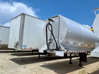 2016 LEDWELL BODY CO 40' TANKER