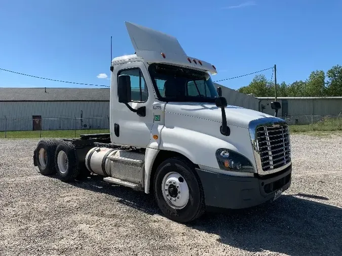 2016 FREIGHTLINER X12564STcdf4300a0898b2c7e8b6403faccc03a4