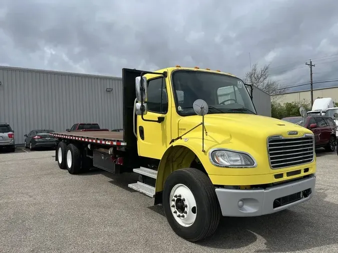 2018 Freightliner M2 112