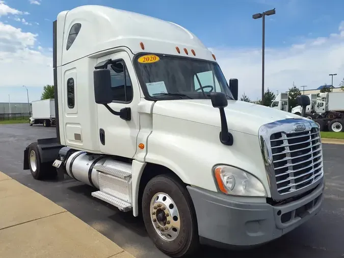 2020 FREIGHTLINER/MERCEDES CASCADIA 125