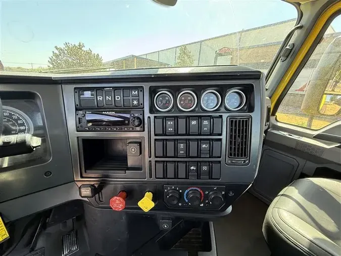 2023 MACK AN64Tcdf9cb0277673e6e546c8a81aba37d39