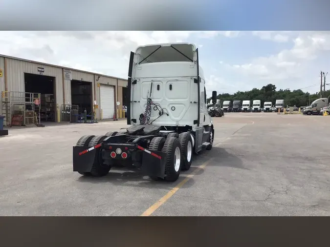 2020 Freightliner Cascadia