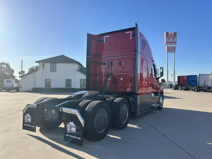 2021 Freightliner Cascadia