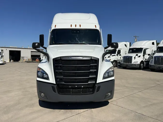 2021 Freightliner Cascadia