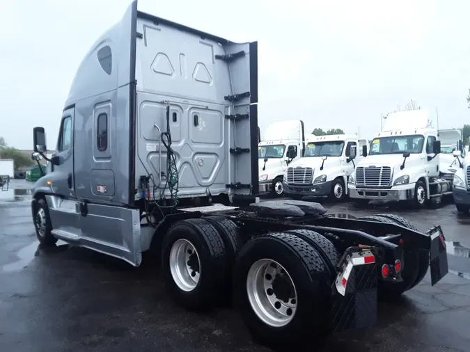 2017 FREIGHTLINER/MERCEDES CASCADIA 125