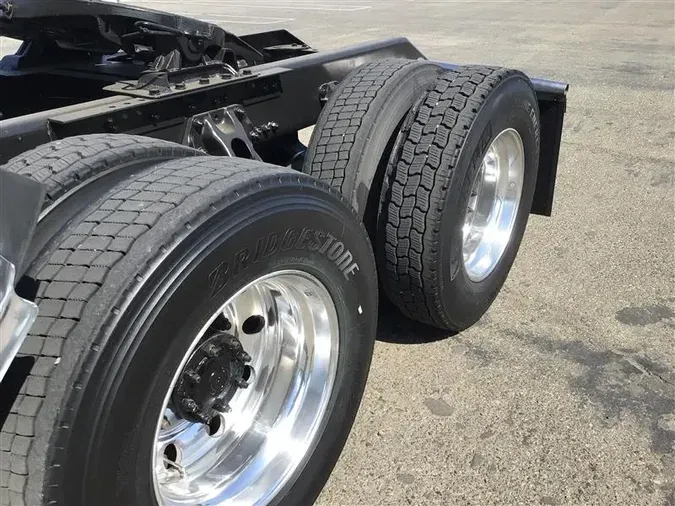 2022 KENWORTH T680cdff66e834cc90d62aa16623beca6737