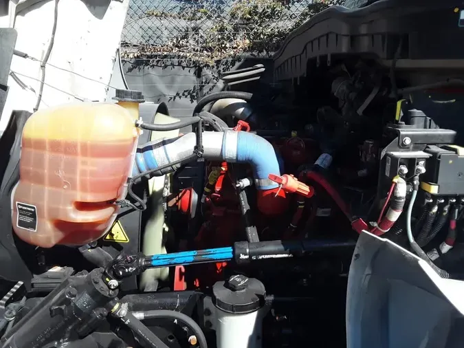 2020 NAVISTAR INTERNATIONAL MV607 (4X2)