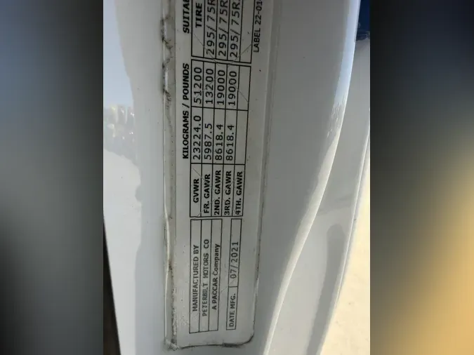 2022 Peterbilt 579