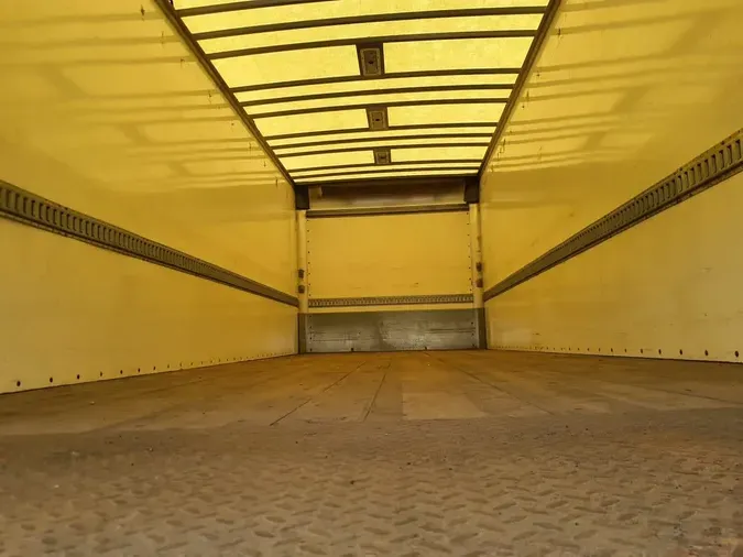 2018 FREIGHTLINER M2 106