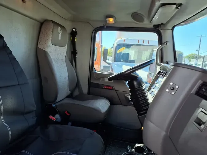 2020 KENWORTH TRUCKS T-370