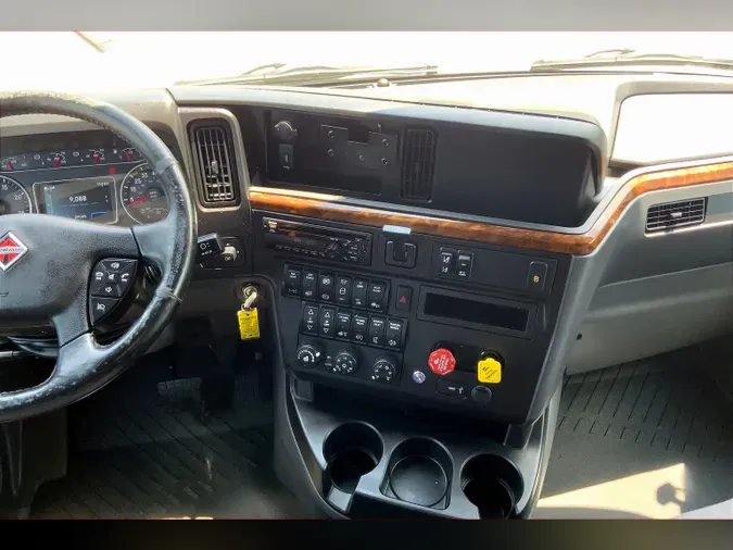 2021 INT LT625 6x4