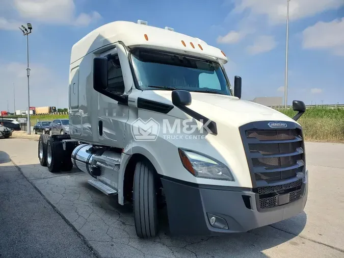 2022 FREIGHTLINER Cascadia 126