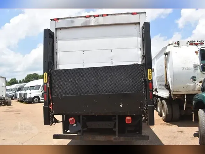 2014 VOLVO VNM64T200