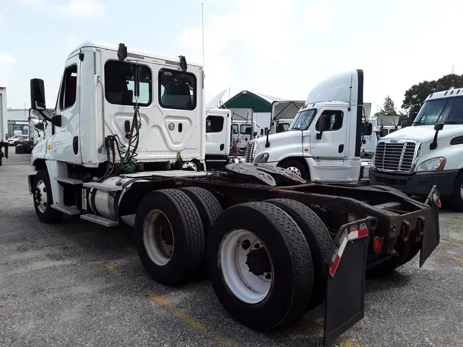 2018 FREIGHTLINER/MERCEDES CASCADIA 125