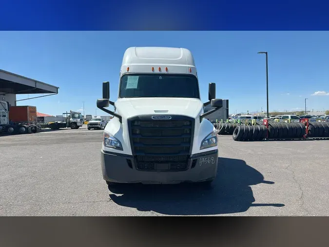2019 Freightliner Cascadia 126