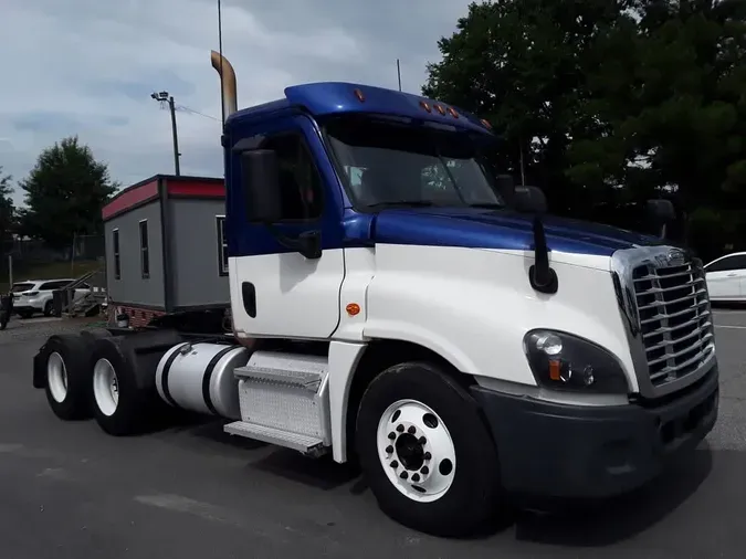 2020 FREIGHTLINER/MERCEDES CASCADIA 125ce129723214a74df130debba39114f02