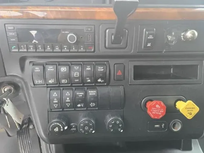 2022 International LT625ce15da21bcdb5cf9de2ad8e5f4c51ffb