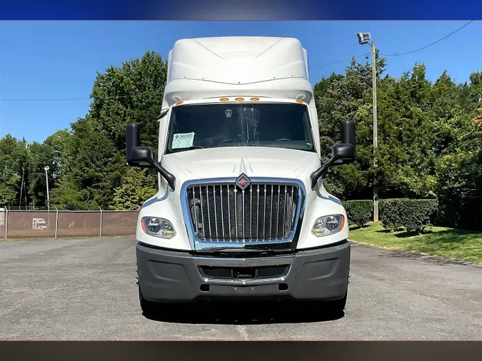 2022 INT LT625 6x4