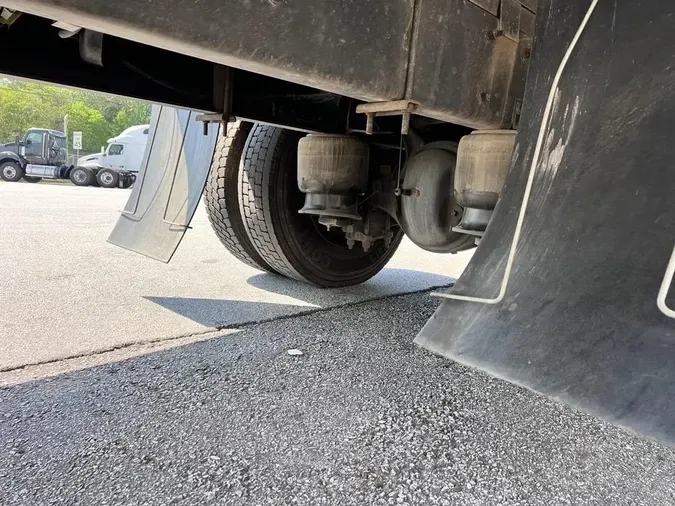 2019 Freightliner Business Class M2 106