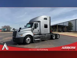 2022 INTERNATIONAL LT