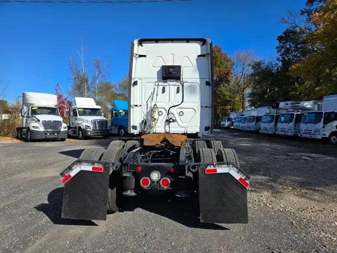 2020 FREIGHTLINER/MERCEDES NEW CASCADIA PX12664
