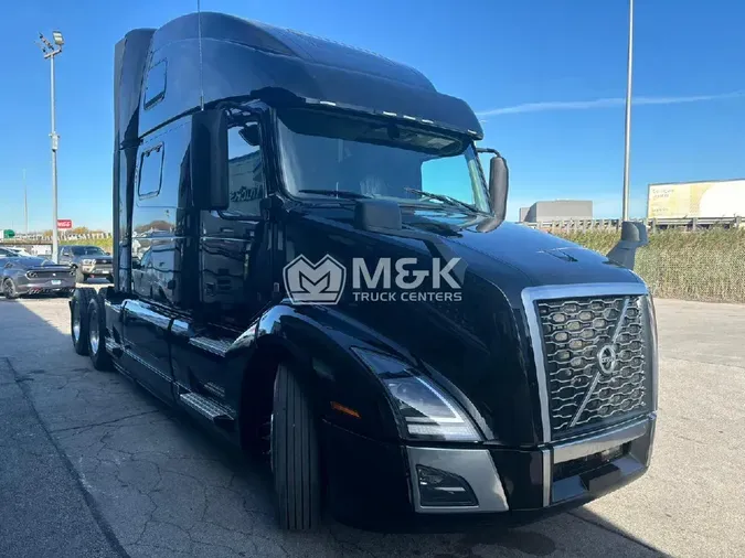 2022 VOLVO VNL64T860