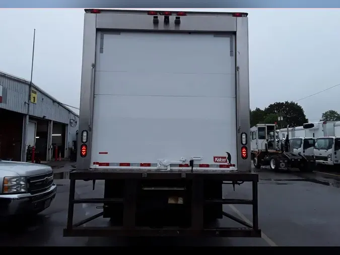 2018 FREIGHTLINER M2 106