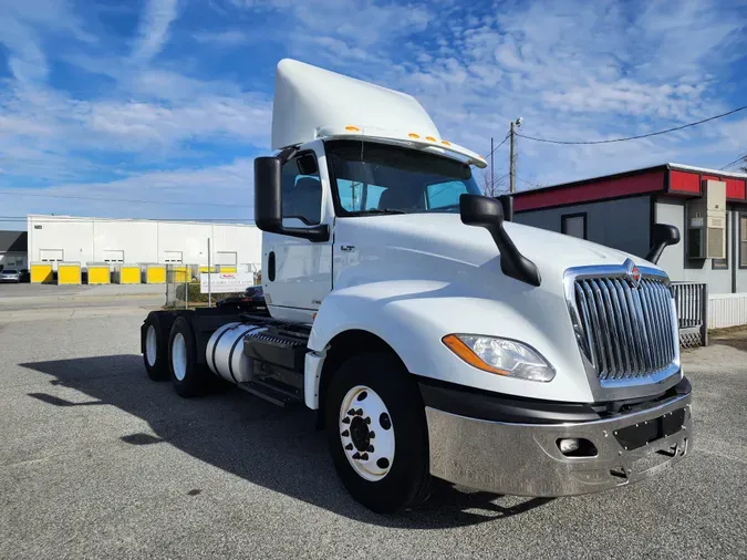 2018 NAVISTAR INTERNATIONAL LT625 DAYCAB T/A