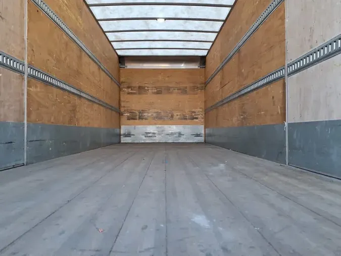 2020 FREIGHTLINER/MERCEDES M2 106