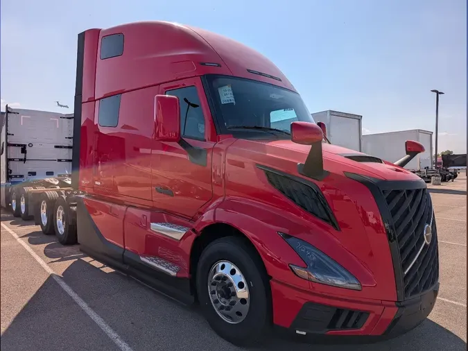 2026 VOLVO VNL64T860