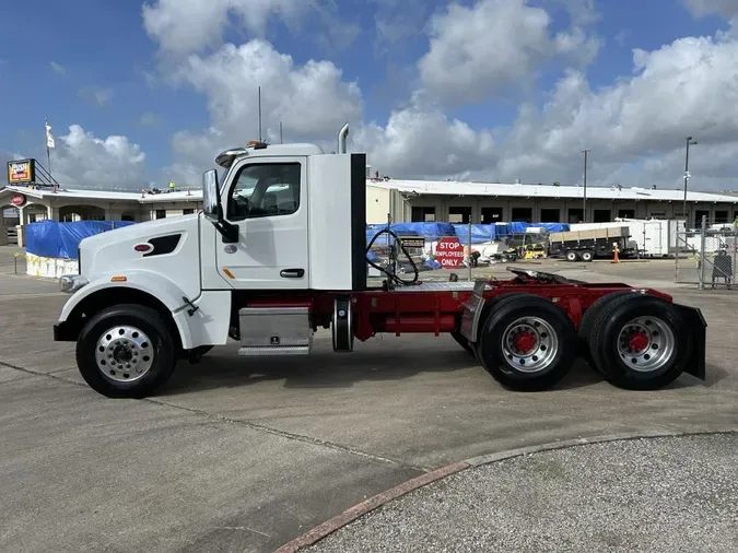 2022 Peterbilt 567
