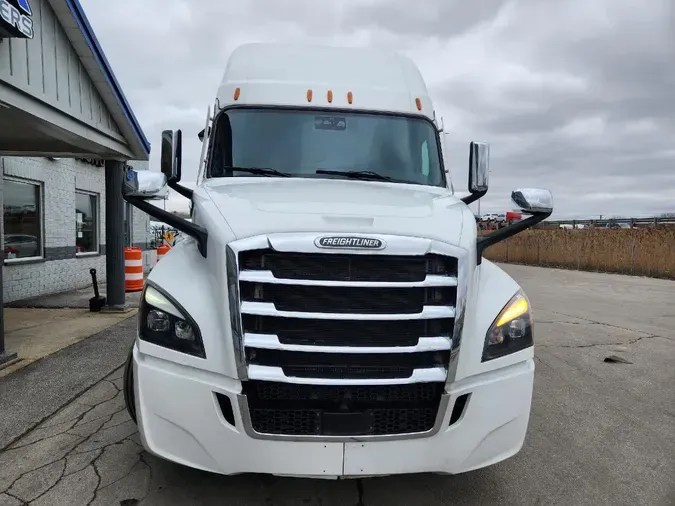 2023 FREIGHTLINER Cascadia 126